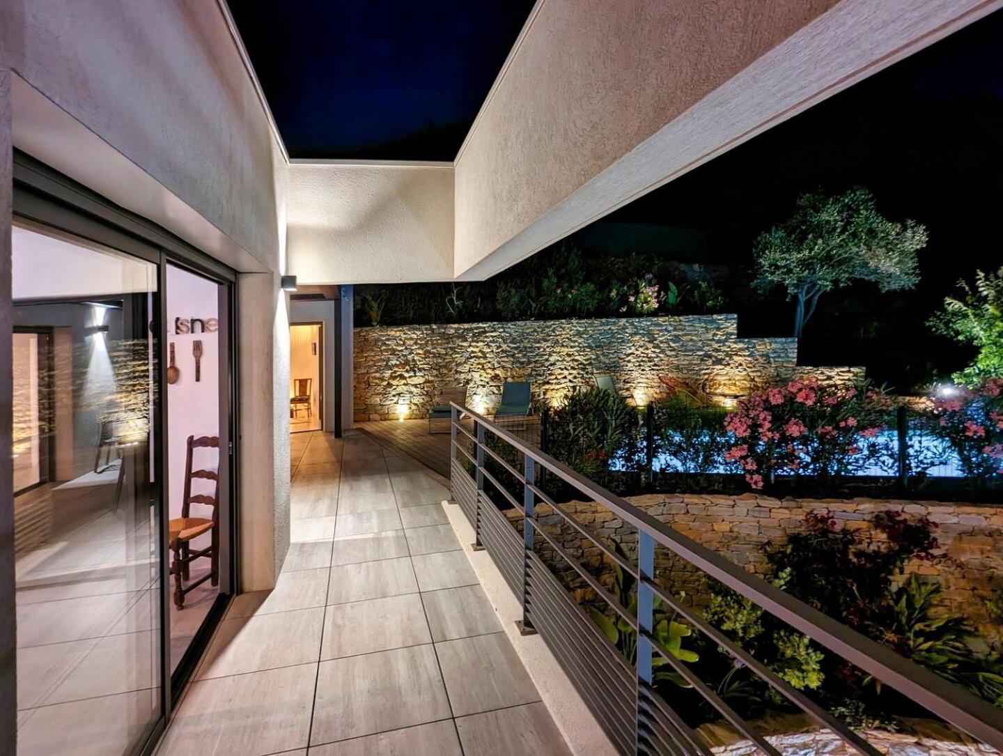 Lone Star Riviera - 5 Minutes Walk To The Beach Carqueiranne Εξωτερικό φωτογραφία